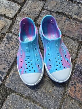 Converse All Star Slip-On Water Shoes in Aqua Blue & Pink — VGUC Youth Size 3